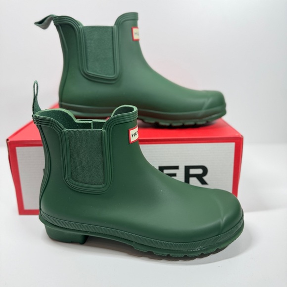 NIB• Women's Hunter Original Chelsea Green Boots Size: 10 - Picture 2 of 8